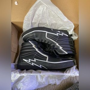 Vans Sk8 Hi Bolt Black Womens Size 7.5